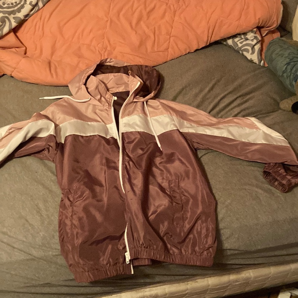 Wind breaker